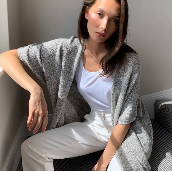 Aritzia Sweaters - 𝅺ARITZIA Community Ionic Cape Cardigan